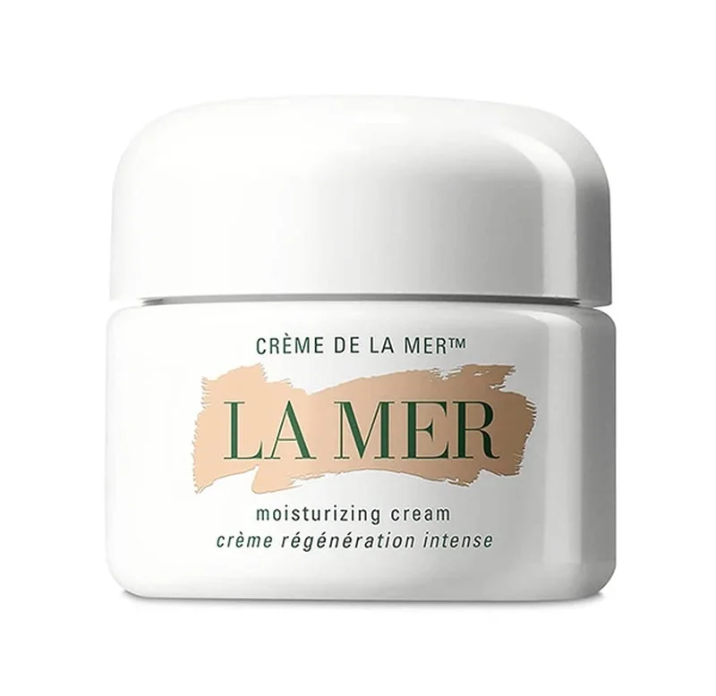 La Mer lip balm for dry flight lips